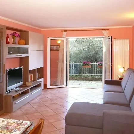 Giulia - Dol236 By Interhome *